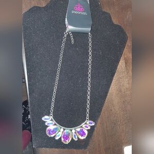 *NWT* PAPARAZZI *CLEARANCE*As Low As $1/A Pc! Build A Bundle Lets Make A Deal!😊